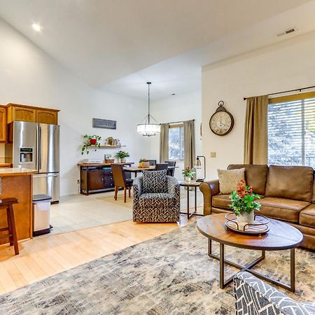 Modern Coeur Dalene Getaway Condo Walk Downtown! コー・ダリーン エクステリア 写真