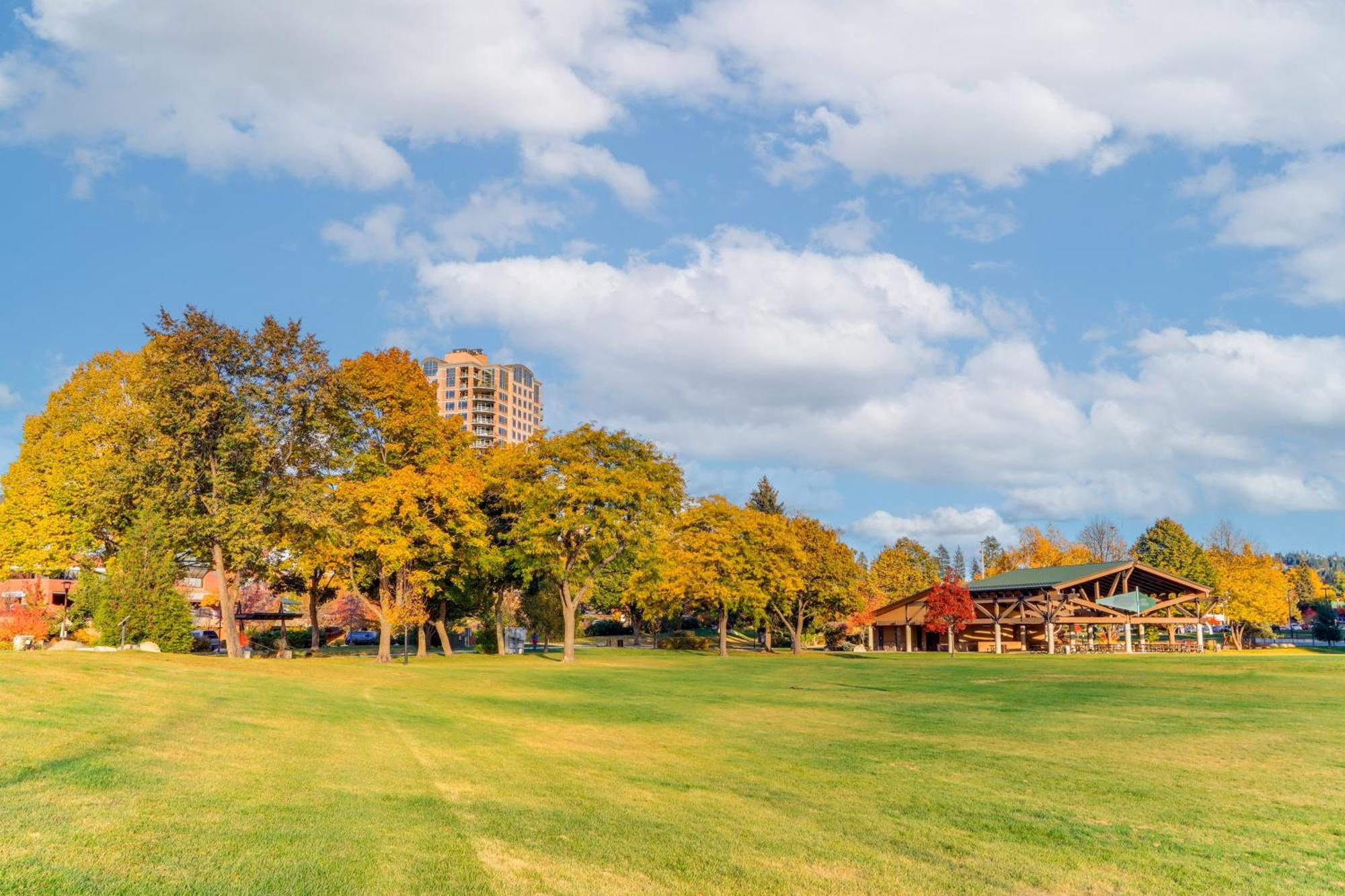Modern Coeur Dalene Getaway Condo Walk Downtown! コー・ダリーン エクステリア 写真